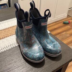 XTRATUF Men's Coastal Blue and Gray Boat Shoes